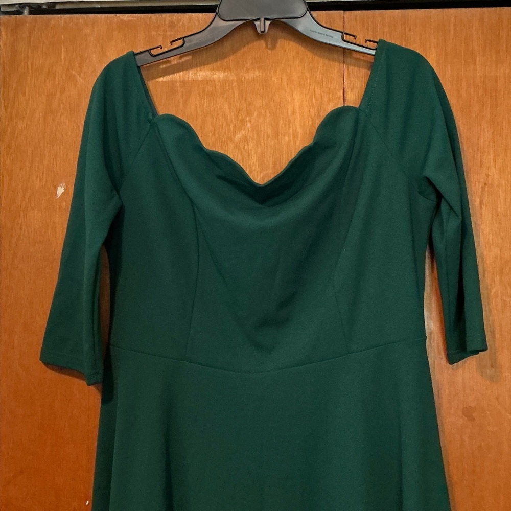 Elegant Green Women's Dress